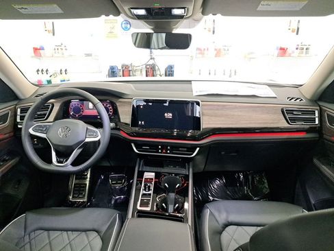 New 2026 Volkswagen Atlas SEL Premium R-Line AWD/4WD image 18