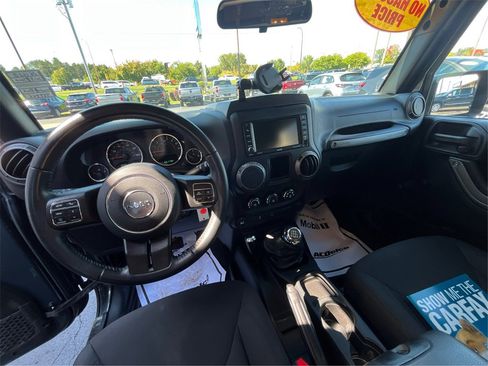 Used 2018 Jeep Wrangler Sport image 22