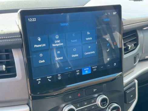 Used 2022 Ford Expedition XLT image 24