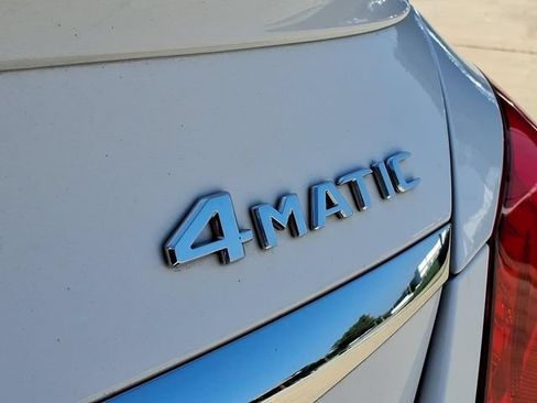 Used 2018 Mercedes-Benz C 300 4MATIC Sedan image 27