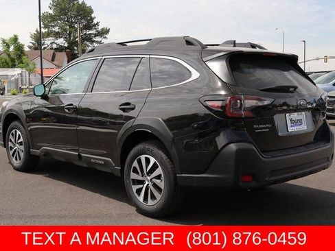 Used 2025 Subaru Outback Premium AWD/4WD image 5