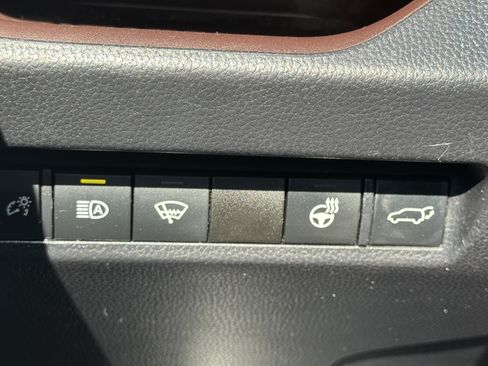 Used 2021 Toyota RAV4 Limited w/ Limited Grade Weather Package AWD/4WD image 7