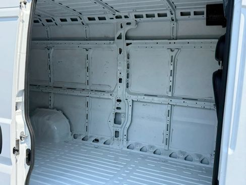 Used 2023 RAM ProMaster 2500 FWD image 23