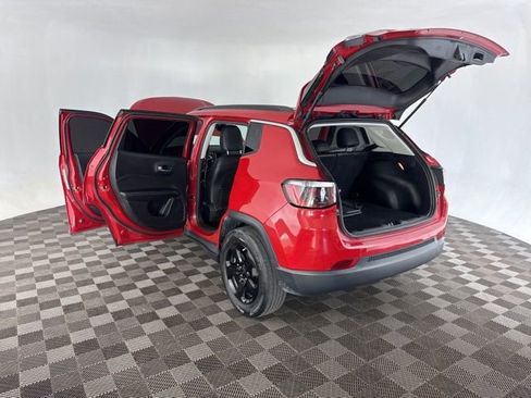 Used 2021 Jeep Compass Latitude w/ Convenience Group image 18