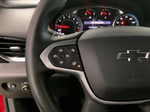 Used 2023 Chevrolet Traverse RS image 22