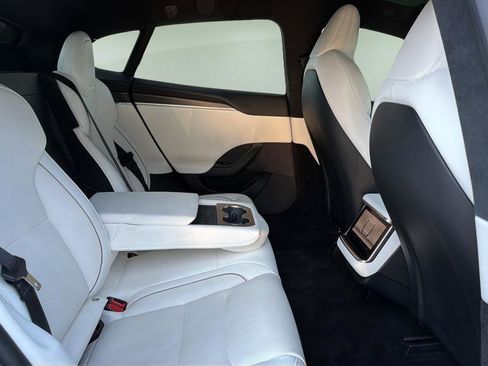 Used 2022 Tesla Model S Plaid image 19
