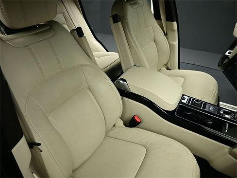 Used 2022 Land Rover Range Rover P525 Westminster Edition image 29