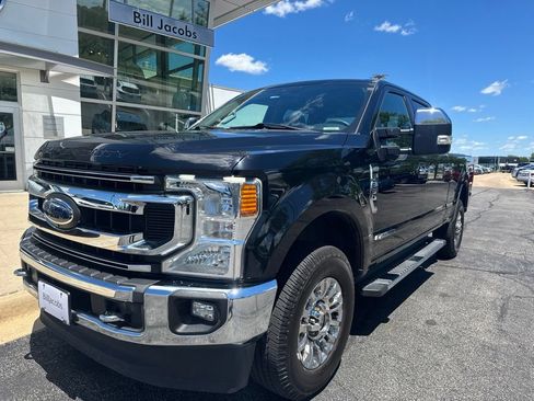 Used 2020 Ford F350 XLT w/ XLT Premium Package AWD/4WD image 2