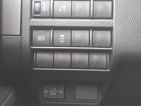 Used 2024 Toyota Tacoma SR5 image 32