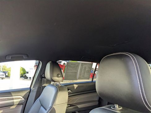 Certified 2023 Volkswagen Atlas Cross Sport SE image 22