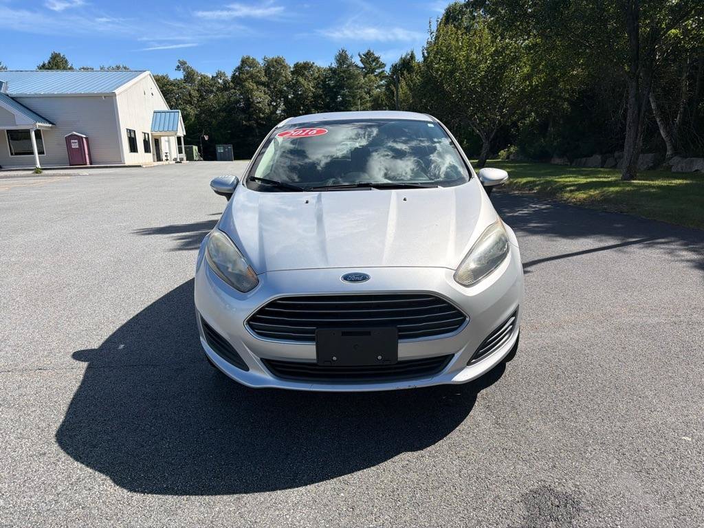 Used 2016 Ford Fiesta SE w/ Cold Weather Package FWD image 2