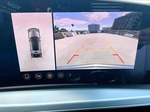 New 2026 Cadillac Lyriq Premium Luxury w/ LPO, Floor Liner Package AWD/4WD image 15