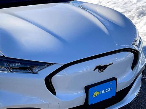 Used 2021 Ford Mustang Mach-E Premium image 30