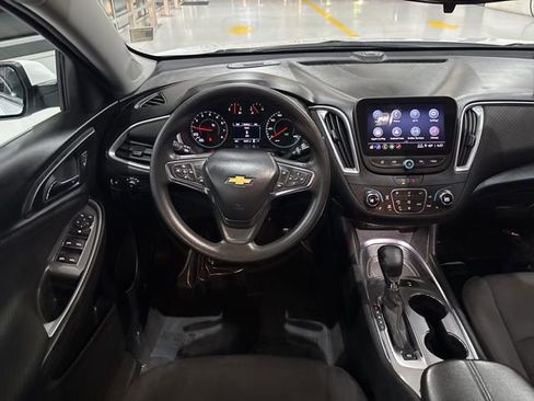 Used 2024 Chevrolet Malibu LT image 31