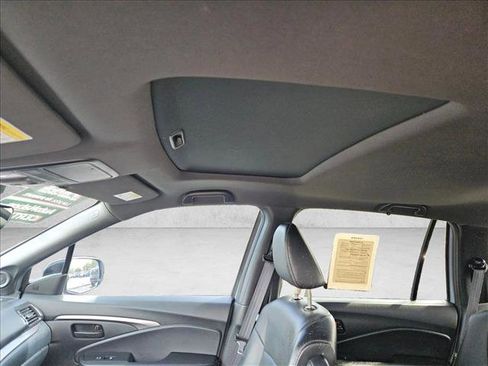 Used 2022 Honda Passport EX-L image 15