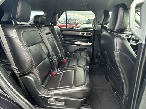 Certified 2023 Ford Explorer XLT w/ Equipment Group 202A AWD/4WD image 13