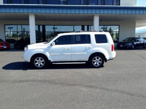 Used 2011 Honda Pilot Touring image 2