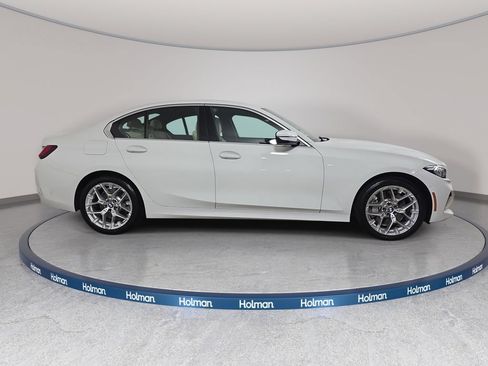 Used 2025 BMW 330i xDrive Sedan w/ Premium Package AWD/4WD image 5