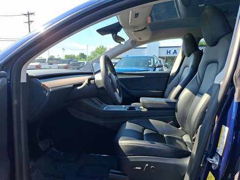 Used 2023 Tesla Model Y Long Range AWD/4WD image 14