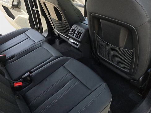 New 2025 Audi Q5 Premium image 11