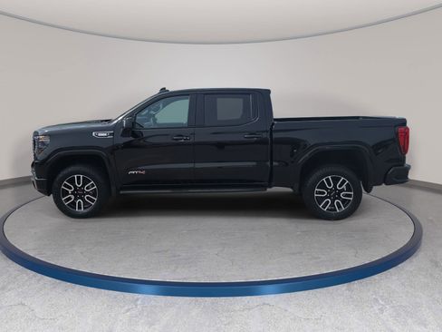 Used 2025 GMC Sierra 1500 AT4 w/ AT4 Premium Package image 8