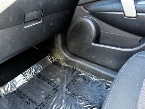 Used 2013 Nissan Rogue SV image 19