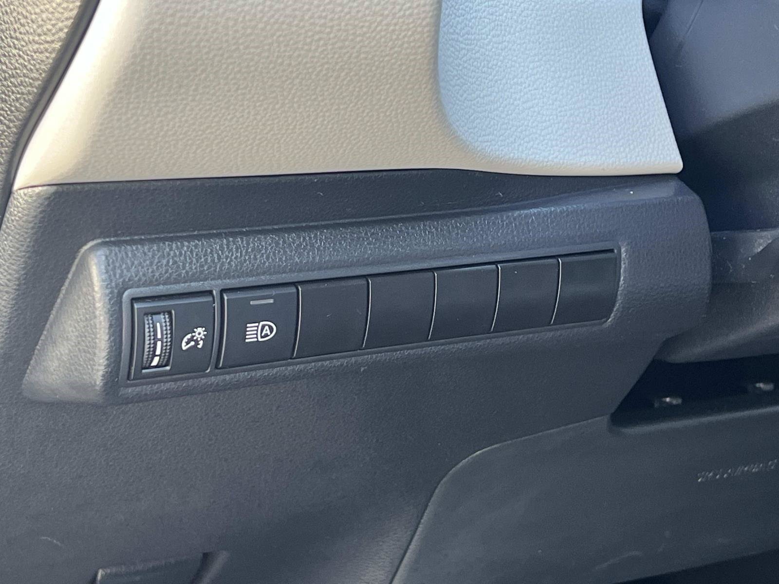Used 2024 Toyota Corolla LE FWD image 20