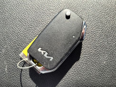 Used 2023 Kia Forte LXS FWD image 11