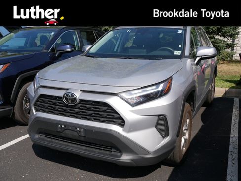 Certified 2025 Toyota RAV4 XLE AWD/4WD image 1