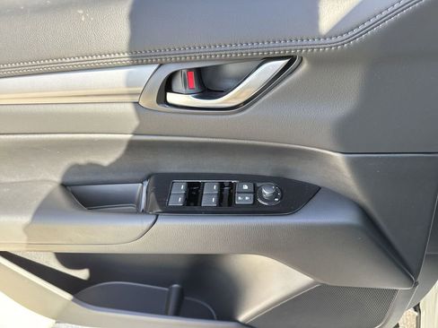 New 2025 MAZDA CX-5 AWD 2.5 S w/ Preferred Package image 41