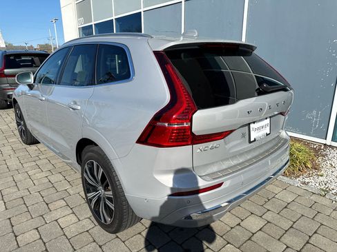 Used 2023 Volvo XC60 B5 Plus w/ Protection Package Premier AWD/4WD image 14