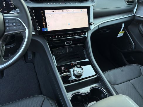 New 2026 Jeep Grand Cherokee L Limited image 26