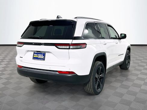 New 2026 Jeep Grand Cherokee Limited w/ Limited Altitude Package AWD/4WD image 4
