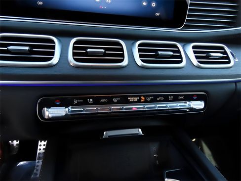 Used 2025 Mercedes-Benz GLS 450 GLS 450 image 94