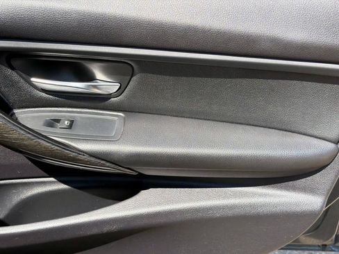 Used 2015 BMW 328i xDrive Sedan AWD/4WD image 9