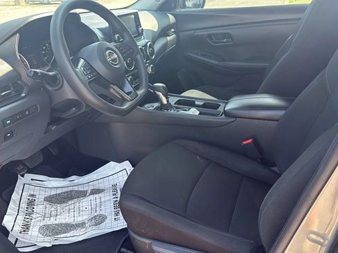 Used 2025 Nissan Sentra S FWD image 11