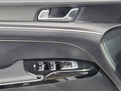 Used 2025 Kia K5 GT FWD image 18