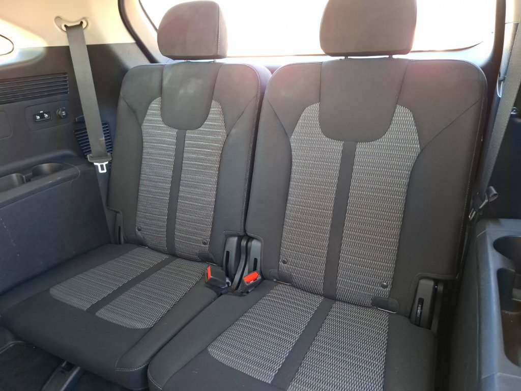 Used 2021 Kia Sorento LX FWD image 28