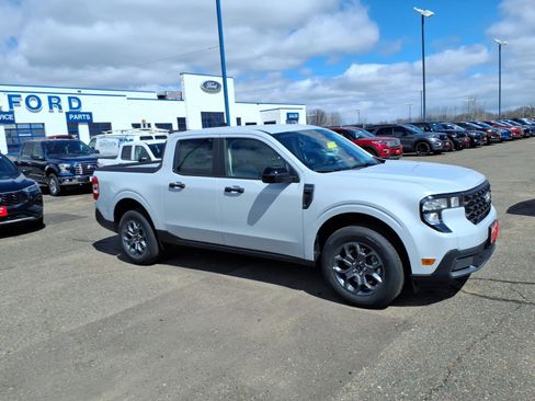 New 2026 Ford Maverick XLT w/ Equipment Group 301A AWD/4WD image 4