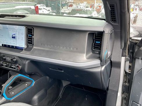 Certified 2024 Ford Bronco Black Diamond AWD/4WD image 14