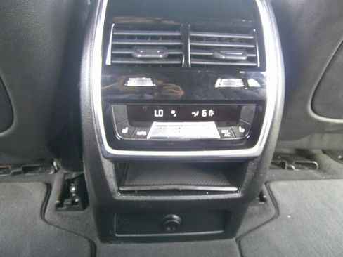 Used 2020 BMW X5 xDrive50i AWD/4WD image 47