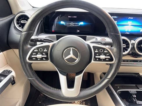 Used 2022 Mercedes-Benz GLB 250 image 59