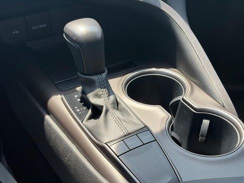 Used 2023 Toyota Camry SE FWD image 15