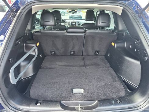 Used 2016 Jeep Cherokee Limited AWD/4WD image 10