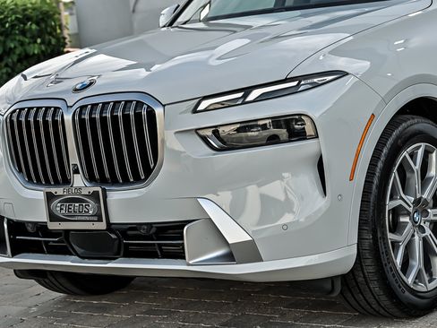 Used 2026 BMW X7 xDrive40i w/ Dynamic Handling Package AWD/4WD image 6