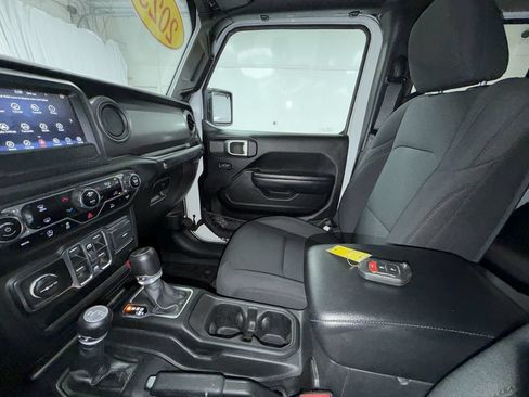 Used 2023 Jeep Wrangler Unlimited Sport AWD/4WD image 7