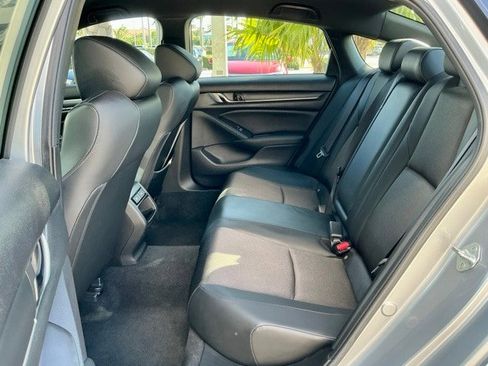 Used 2022 Honda Accord Sport image 9