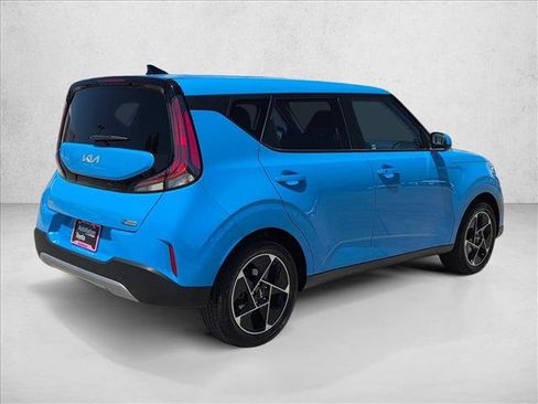 Used 2025 Kia Soul EX FWD image 5