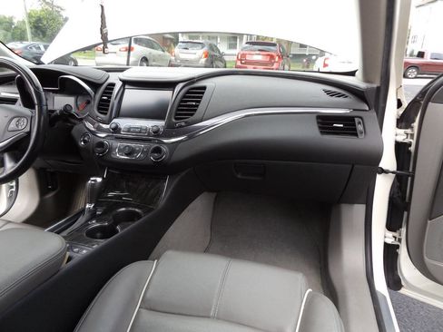 Used 2014 Chevrolet Impala LTZ image 26