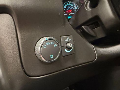 Used 2023 Chevrolet Express 2500 w/ Driver Convenience Package image 12